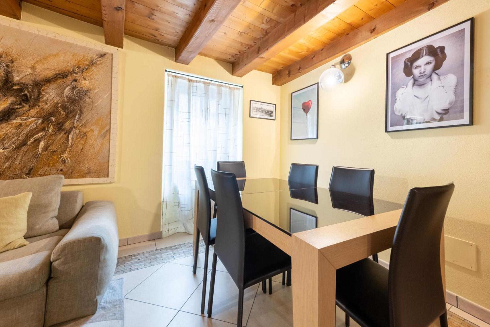 Alpine Apartment Aosta Bagian luar foto