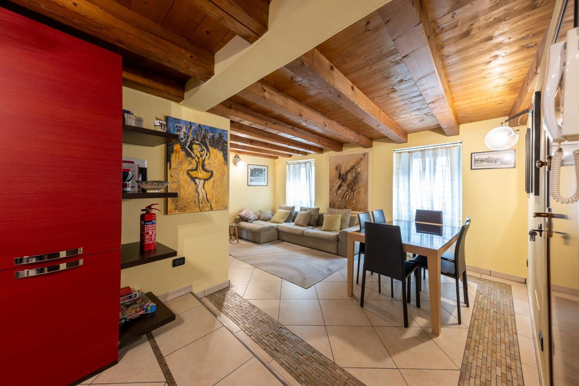 Alpine Apartment Aosta Bagian luar foto