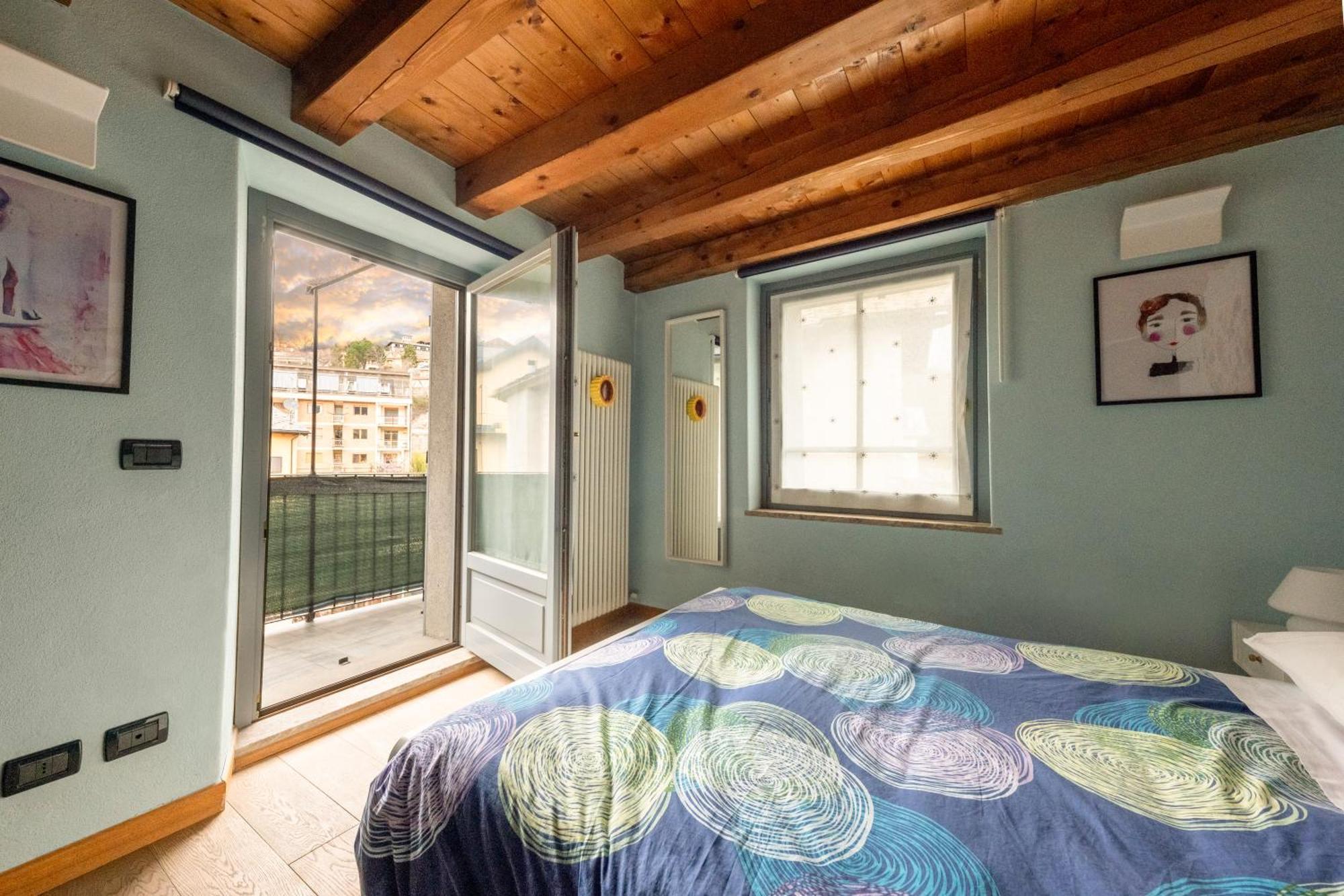 Alpine Apartment Aosta Bagian luar foto